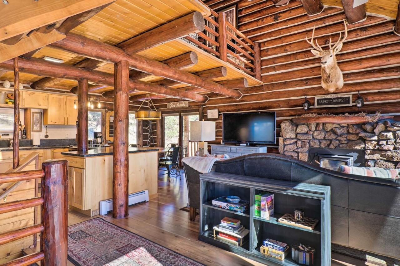 Classic Colorado Log Home With Mountain Views! Florissant المظهر الخارجي الصورة