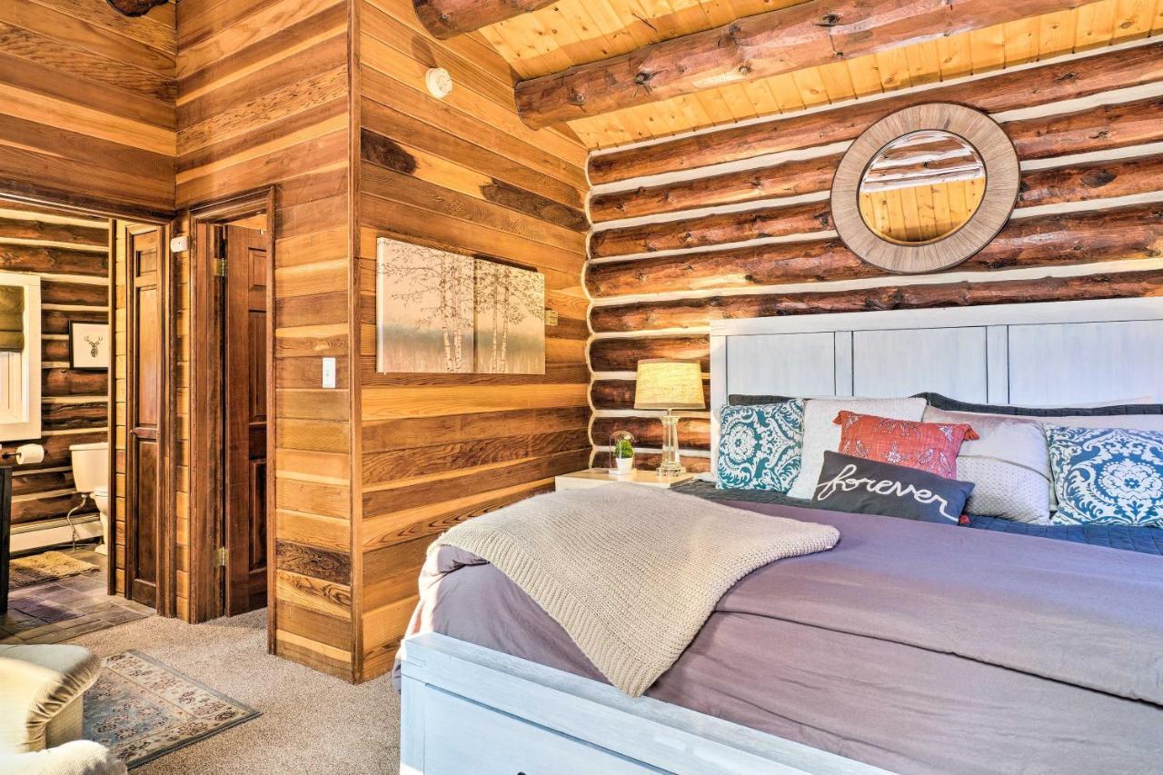 Classic Colorado Log Home With Mountain Views! Florissant المظهر الخارجي الصورة